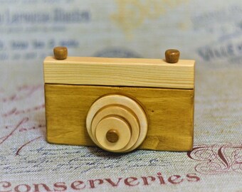 Educational wooden toy for kids a Camera