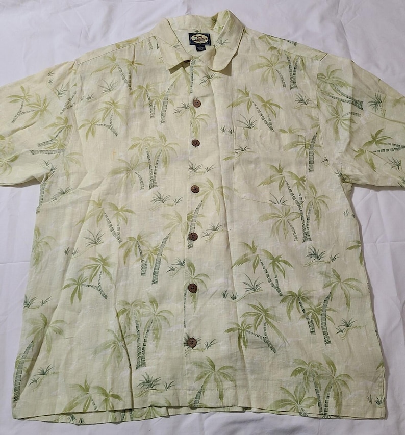 Camisa hawaiana Tommy Bahama 100% lino, manga corta, talla grande para hombre, color amarillo, estampado de palmeras. imagen 1