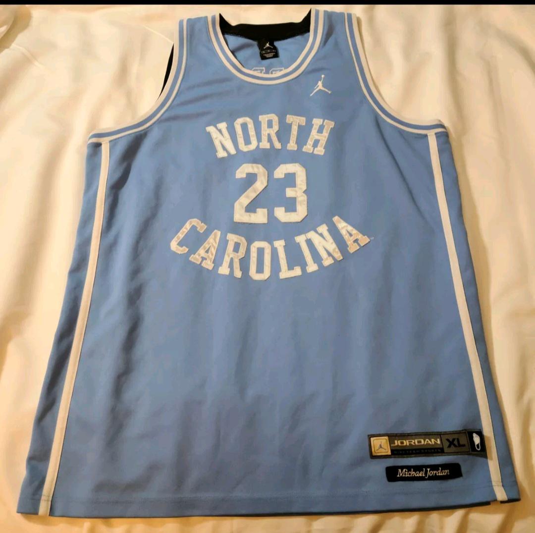 Maillot North Carolina Tar Heels NFL - Colosseum Athletics, Bleu, Taille M (occasion)