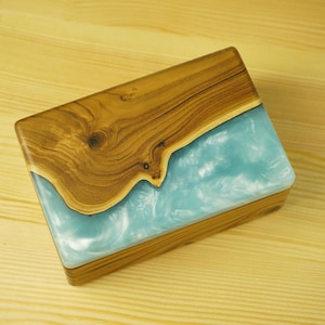 Trinket Box, Custom Wood Jewelry Box, Handmade Wooden Jewelry Organizer with Epoxy Resin Art, Decorative Storage Box for Rings and Jewelry