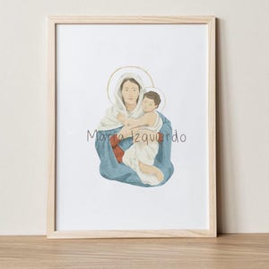 Puede incluir: Una impresión enmarcada con una ilustración en acuarela de María sosteniendo a un niño. María lleva un velo blanco y una túnica azul, con un halo dorado. El niño está envuelto en tela blanca. El texto "Maria Izquierdo" está escrito en cursiva.