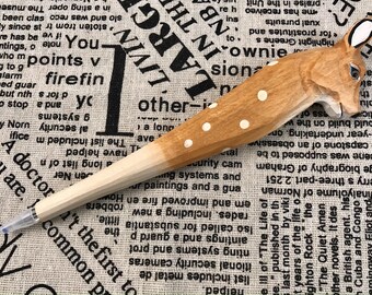 Hand Carved Wooden Pen Hand Painted Wooden Pen Animal Theme High Quality and Eco-friendly