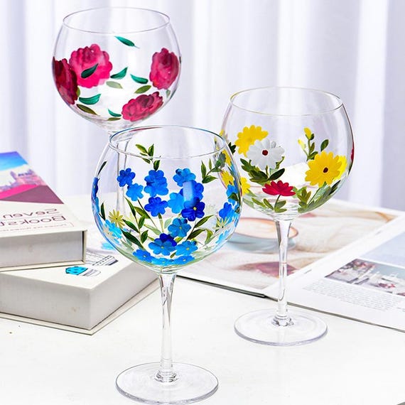 手描きの花柄ワイングラス：カラフルな花のデザイン、2個セット - Etsy