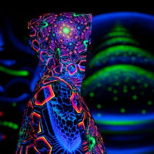 Magic PONCHO Rising Energy warm festival wear, Blacklight UV reactive cape, fractal Trippy Psytrance mantle, neon mandala, fractal poncho zdjęcie 7