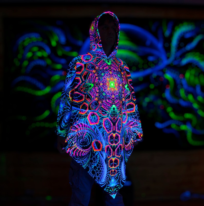 Magic PONCHO Rising Energy warm festival wear, Blacklight UV reactive cape, fractal Trippy Psytrance mantle, neon mandala, fractal poncho zdjęcie 2