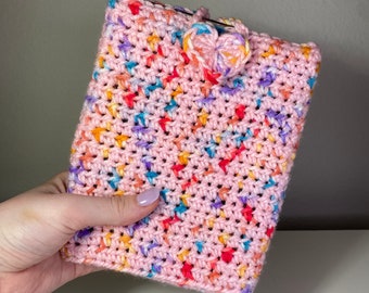 Handmade Crochet Kindle Sleeve (Bubblegum Speckle)