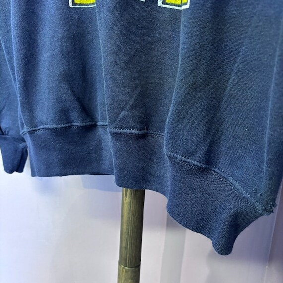 Vintage 1980'S BASSETT WALKER full-zip sweatshirt, made in the USA, size M, men's cotton navy blue type Vintage Second Hand