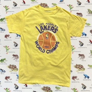 80&#39;s Lakers / Champs / LA Lakers / Yellow Basketball Sports T-Shirt