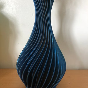 Vase 3D trois couleurs image 3