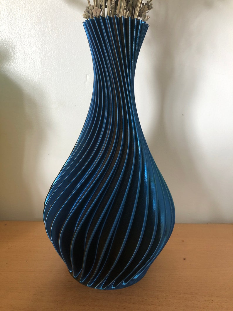 Vase 3D trois couleurs image 3