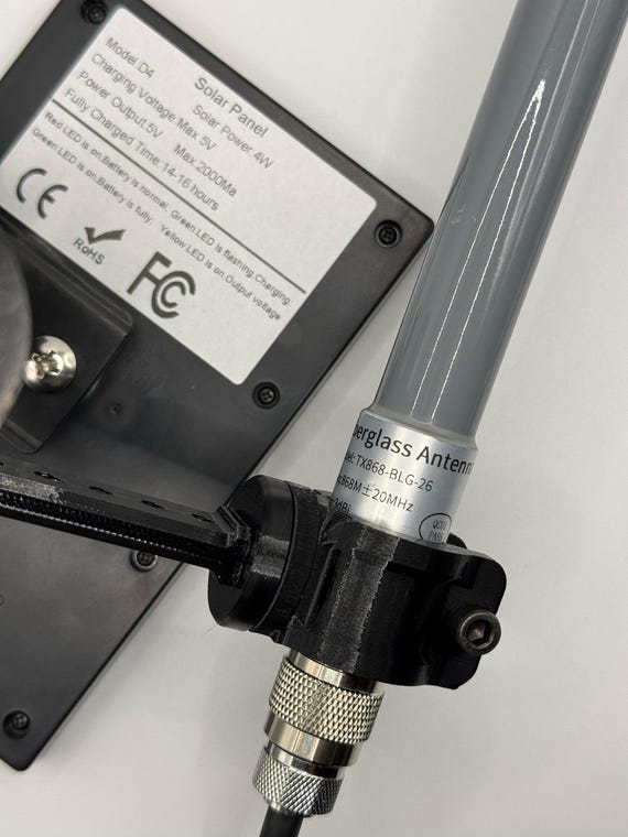 THE SOLSTICE - DIY Kit External Meshtastic Lora Solar 915/868 Mhz