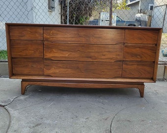 Mid Century Modern Walnut Dresser - Retro Bedroom Storage with Sleek Design - Handcrafted Mid Century Furniture - 9-Drawer Dresser