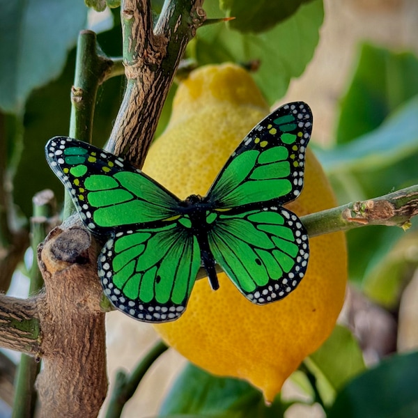 Broche de créateur Papillon Monarque vert