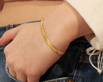 Gold Herringbone Bracelet, Snake Chain Bracelet, Herringbone Chain, Waterproof Layering Bracelet, Everyday Stacking Bracelet for Women & Men