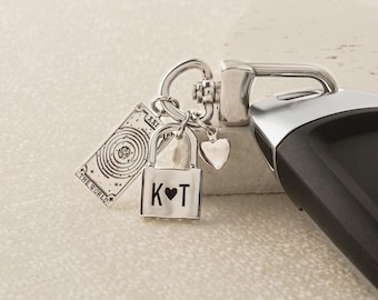 Personalized Car Keychain, Belt Keychain,  Custom Keychain Charms, Car Key Holder, Photo Car Keychain, Engraveble Keychain, Christmas Gift
