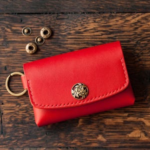 Carteira de couro com chaveiro | Carteira pequena minimalista com porta-cartões | Carteira vermelha feminina estilosa | Carteira com chaveiro em couro curtido vegetal