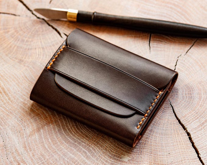 Minimalist Leather Flap Wallet with Quick Access Card Pocket