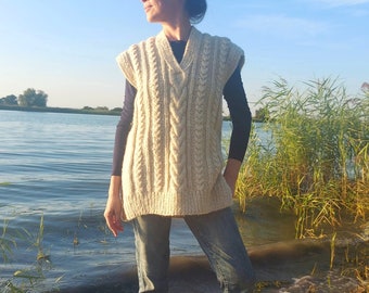 UNISEX 100% Wool Vest, Handspun yarn, Organic Wool Sleeveless Sweater, Cable knit vest, Chunky Aran Irish Sweater Vest, Eco friendly