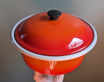 Vintage MCM red orange enamelware pot with lid no handle 9 inch