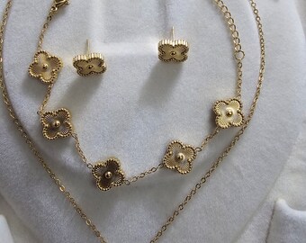 Gold Four leaf flower jewellery set