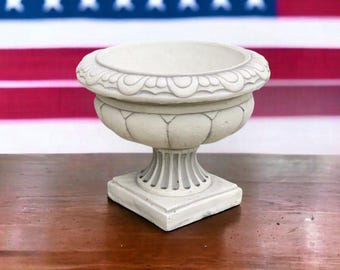 Ribbed urn Radiance pot figure Concrete planter sculpture Large urn figurine Made in USA
