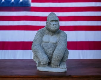 gorilla様 PUBLIC GENERAL143cm Vintage 1968 Gorilla Monkey Wall Street Journal Plastic