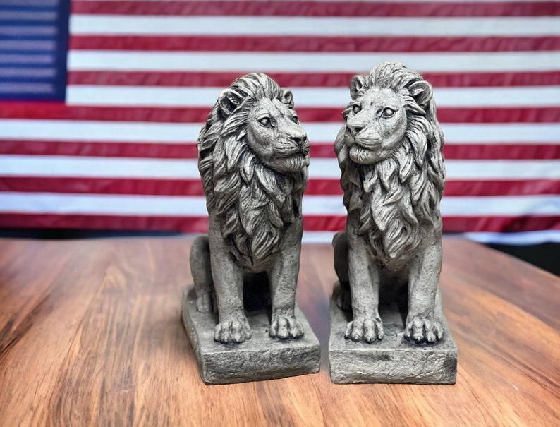 StatuesMadeInUSA Lions on Base Statue - Thumbnail 5