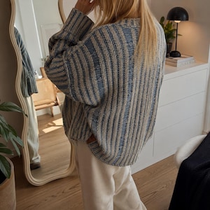 Randig stickad tröja i ullblandning, överdimensionerad grov pullover bild 4