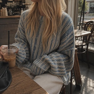Randig stickad tröja i ullblandning, överdimensionerad grov pullover bild 3