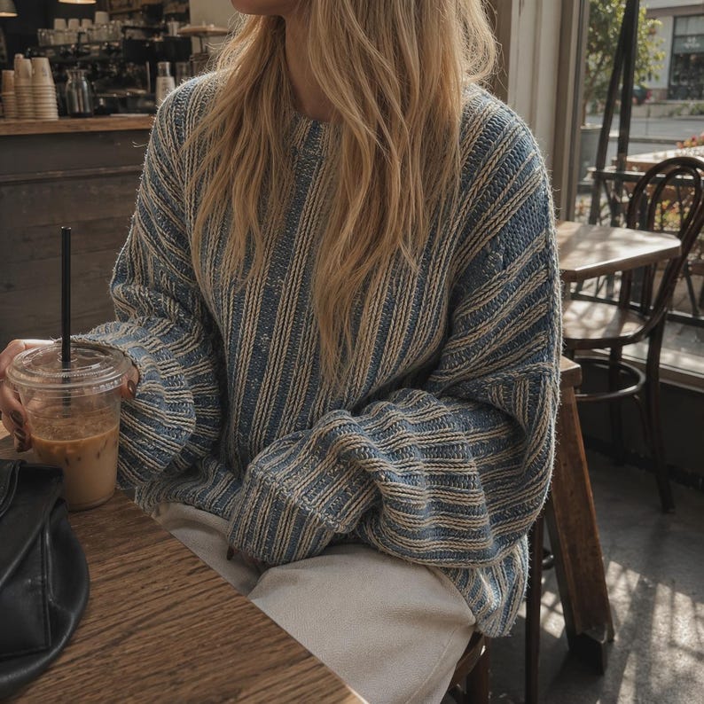 Randig stickad tröja i ullblandning, överdimensionerad grov pullover bild 3