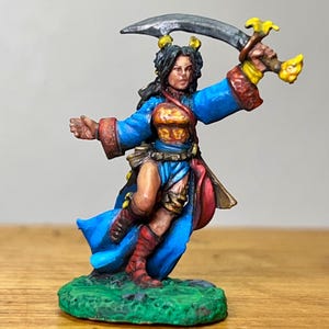 Midori, Monk  Reaper Miniatures, Painted Miniature, Pro Painted Dungeons and Dragons D&D Pathfinder Miniature, Painted DND