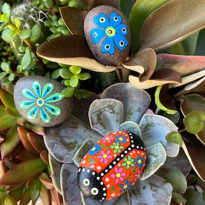 Hand-Painted Garden Stone Set: Ladybug & Flower Rocks