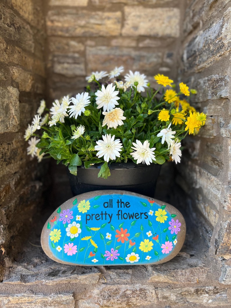 Rock Spring Flower Sign Welcome Garden Stone,