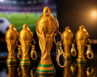 3 breloki z pucharem Mistrzostw Świata | Upominek na imprezę piłkarską | Brelok z nadrukiem 3D inspirowany FIFA | Brelok do torby sportowej | Prezent dla drużyny | Rozmiary: 2”, 3” i 4”
