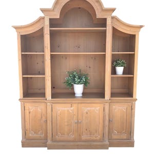 SOLD! Ethan Allen Legacy Collection Pine Hutch / Bookcase