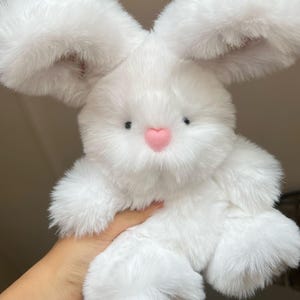 Handgefertigter Osterhase aus Plüsch – perfektes Frühlingsgeschenk, weiche und kuschelige Dekoration für Osterkörbe, Kinderzimmer, Babypartys, Hasen-Plüschpuppe