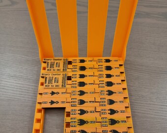 Porta logica, un set di 22 porte logiche illuminate e due contatori binari, con uscite decimali. progettato per il Breadboard GeniuS