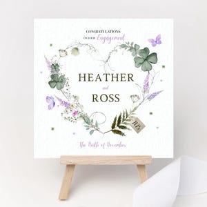 Cartão de noivado personalizado, lembrança, data, parabéns, você está noivo, trevo de quatro folhas, sorte, irlandês, irlandesa, coroa floral, flores silvestres
