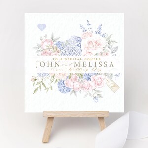 Gepersonaliseerde roos hortensia trouwkaart Speciale paarnamen Datum Mooie aandenken Zacht blauw en roze saliegroen groen trouwkaart