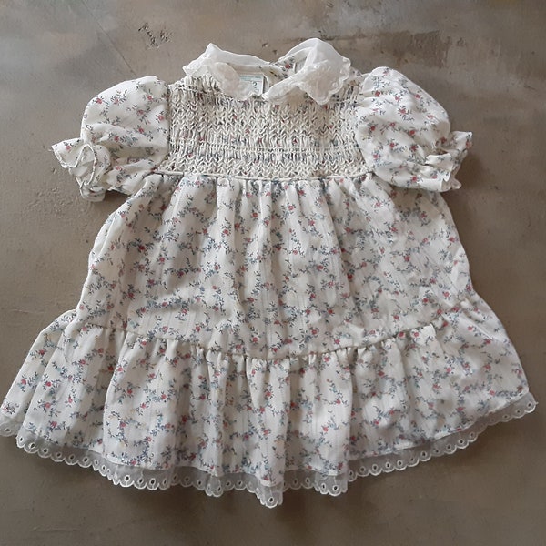 Vintage 70s 80s Toddler Prairie Tent Dress Puff Sleeve Floral with Collar 12 to 24 months