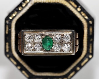 Viktoriansk ring i 14 karat guld med naturlig diamant och cabochonslipad smaragd, cirka 1900-talet