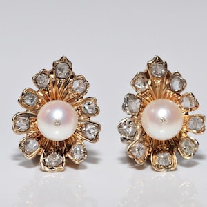 Antique Circa 1900s 14k Gold Natural Diamond And Pearl Decoreated Stud Earring