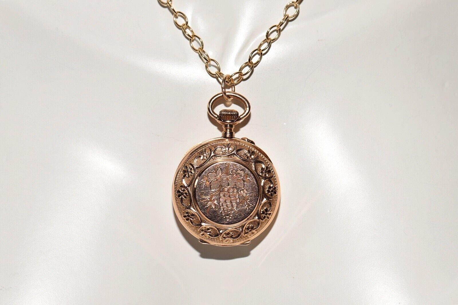 Antique Circa 1910s 18k Gold Pendant Pocket Watches Necklace
