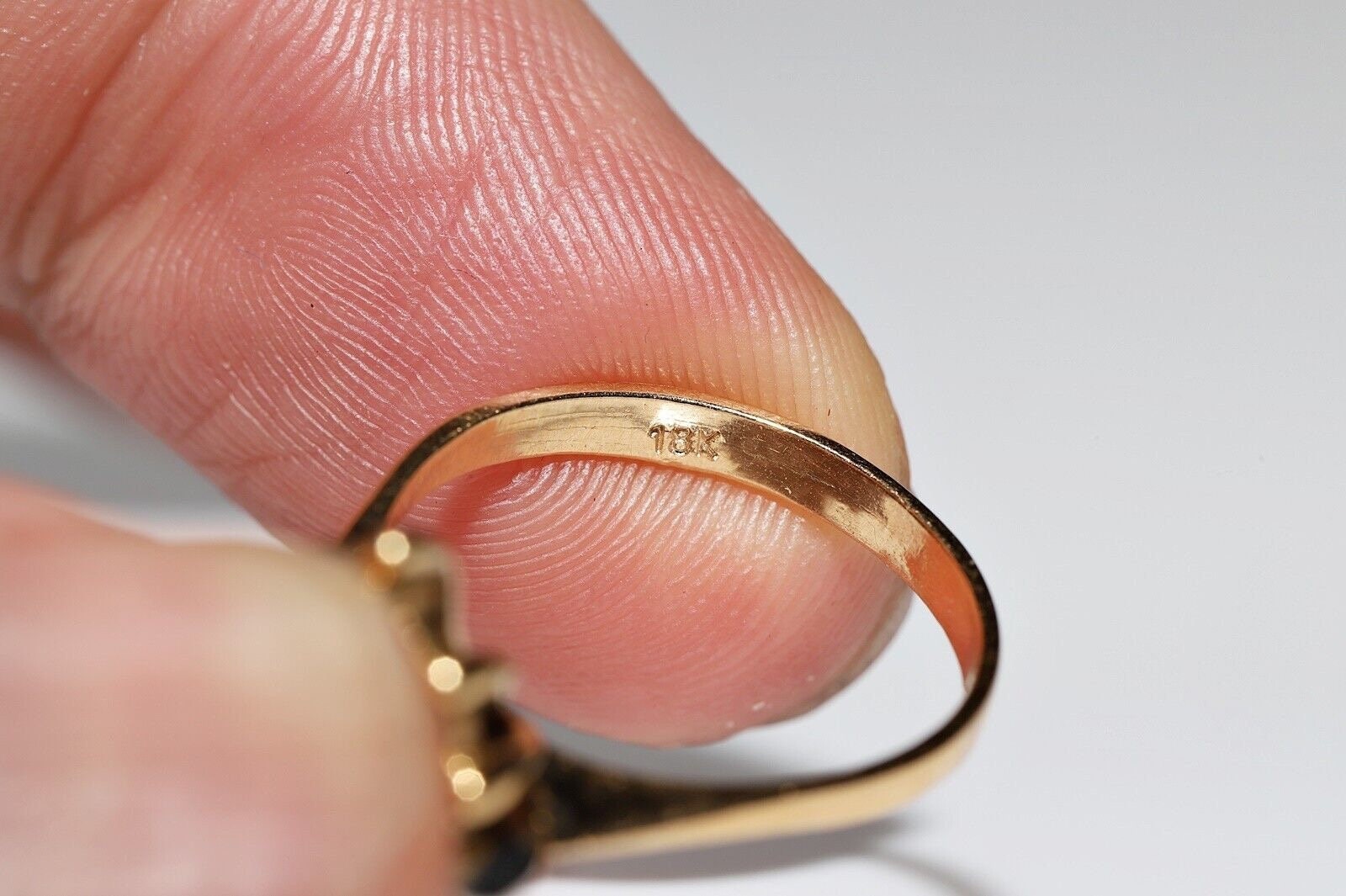 ❤ Buy Vintage Circa 1970s 18k Gold Natural Diamond Navette