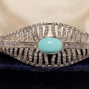 Vintage Circa 1980s 14k Gold Naturald Diamond And Turquoise Bangle Bracelet