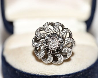 Anillo vintage de oro blanco de 18 quilates decorado con diamantes naturales, década de 1980