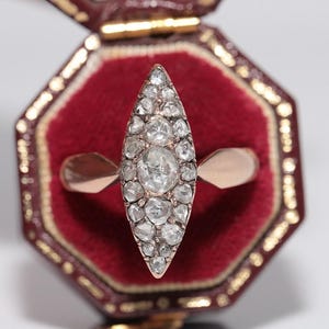 Antieke 14k gouden handgemaakte natuurlijke roosgeslepen diamanten Navette-ring uit circa 1900