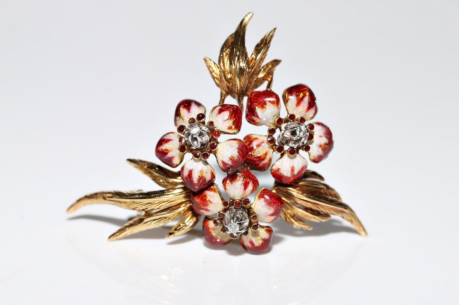 Vintage Circa 1980s 18k Gold Natural Diamond And Enamel Brooch