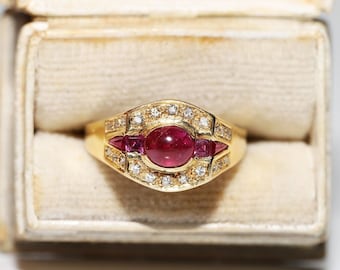 Vintage Circa 1980s 18k Gold Natural Diamond And Ruby Decorated Ring
