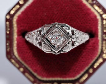 Antique Circa 1920s Handcrafted Art Deco 18k Gold Natural Diamond Ring
